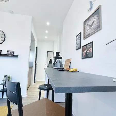 Apartment Le Paradis Fiscal, 5min Bale, Parking Prive *