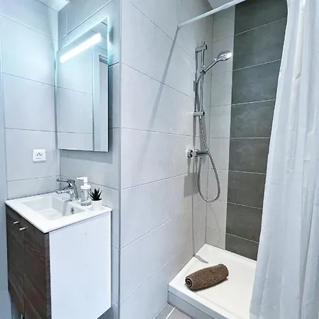 Le Paradis Fiscal, 5min Bale, Parking Prive * Saint-Louis