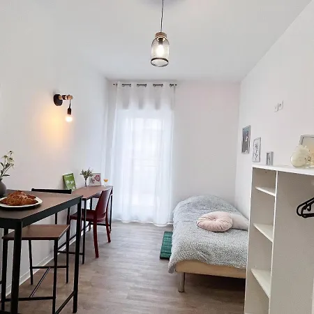 Le Paradis Fiscal, 5min Bale, Parking Prive Saint-Louis