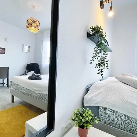 Le Paradis Fiscal, 5min Bale, Parking Prive