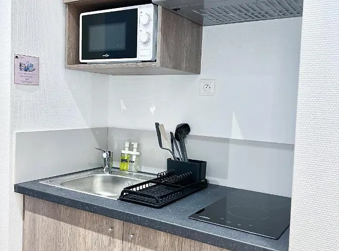 Le Paradis Fiscal, 5min Bale, Parking Prive