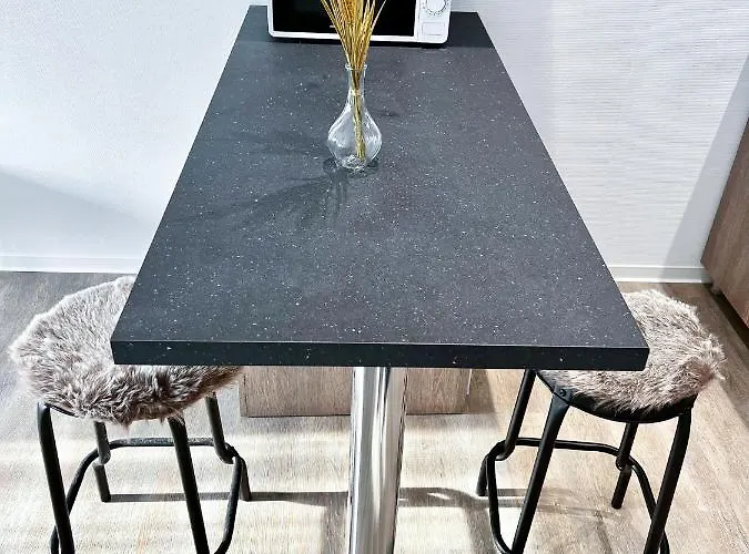 Le Paradis Fiscal, 5min Bale, Parking Prive *